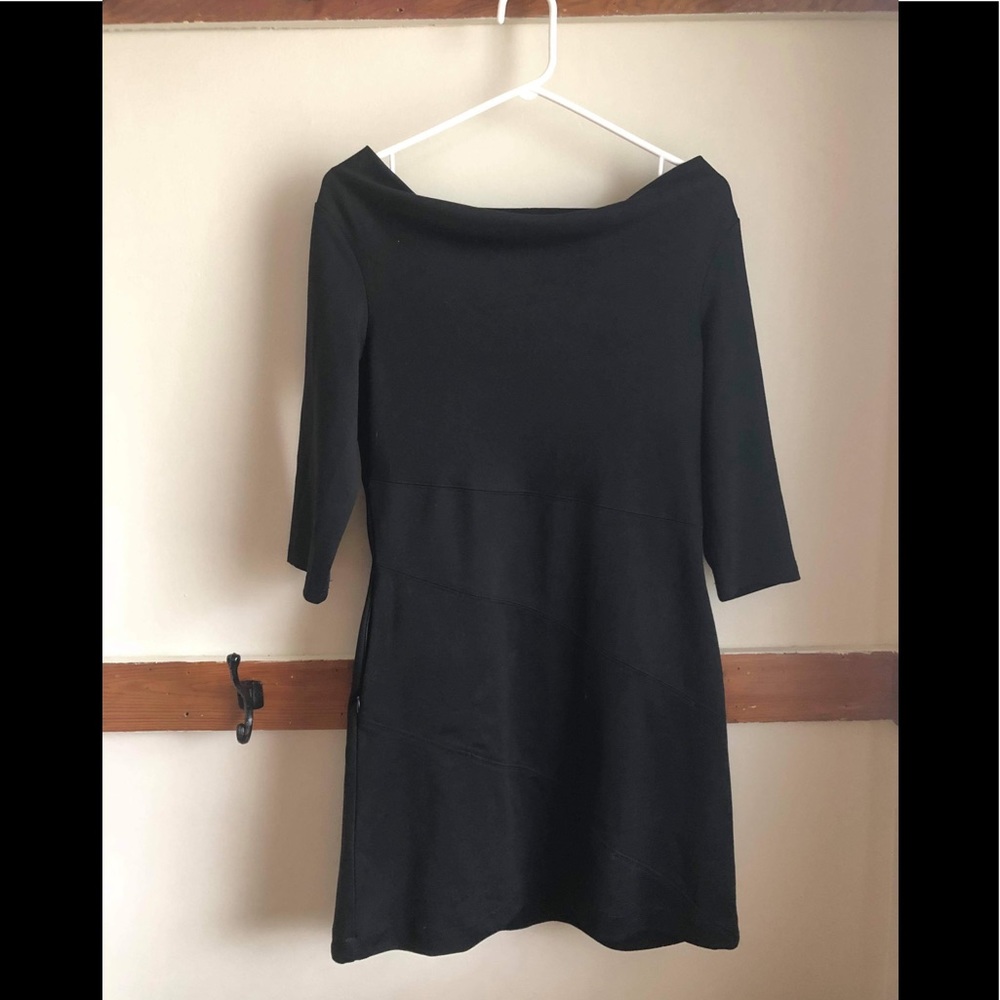 Royal Robbins | Three-quarter sleeves black dress. Size Small.